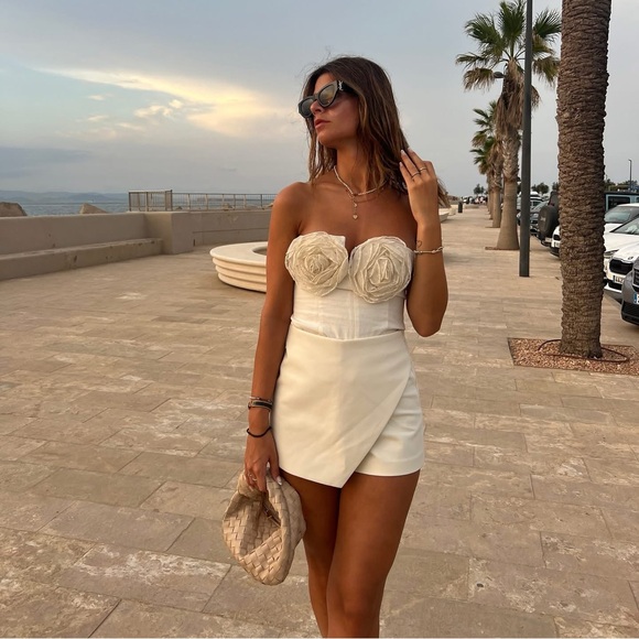 Zara White Strapless Crop Top - Picture 2 of 16